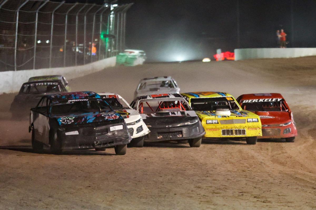 Duel in the Desert gets under way at LVMS Dirt Track News Media