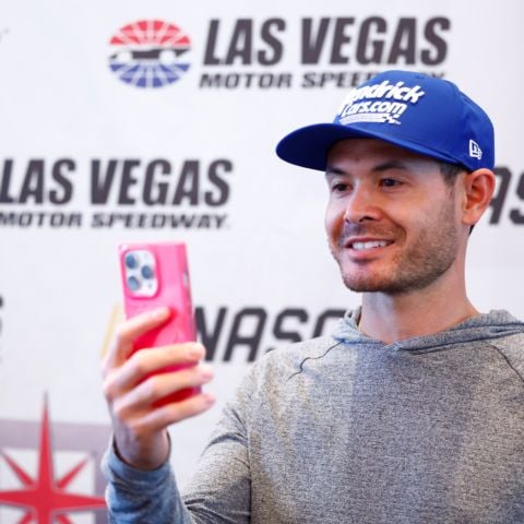 Kyle Larson with media at PZ400 media luncheon